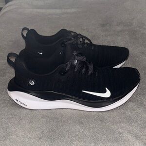 Nike Infinity Run 4 *NEW*